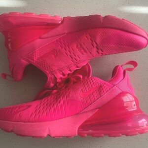 8 1/2 NIKE AIR MAX 270 🫦
